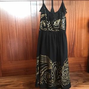 Gorgeous Gold-traced Dress